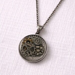 Vintage-Inspired Silver Steampunk Gear Pendant Necklace